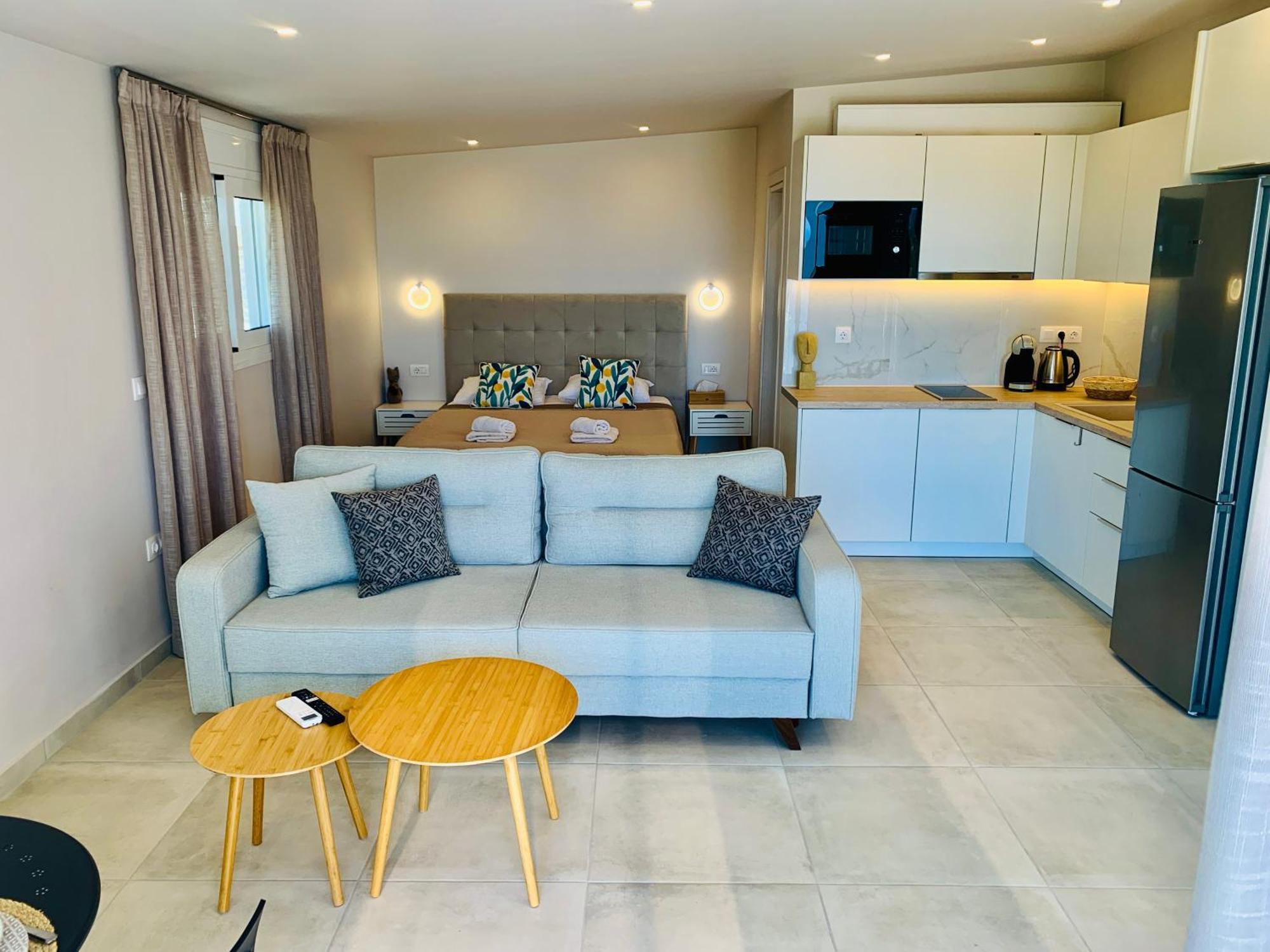 Thelfi Luxury Studio In Attica - Close To Varkiza Beach - Sea View Vári Kültér fotó