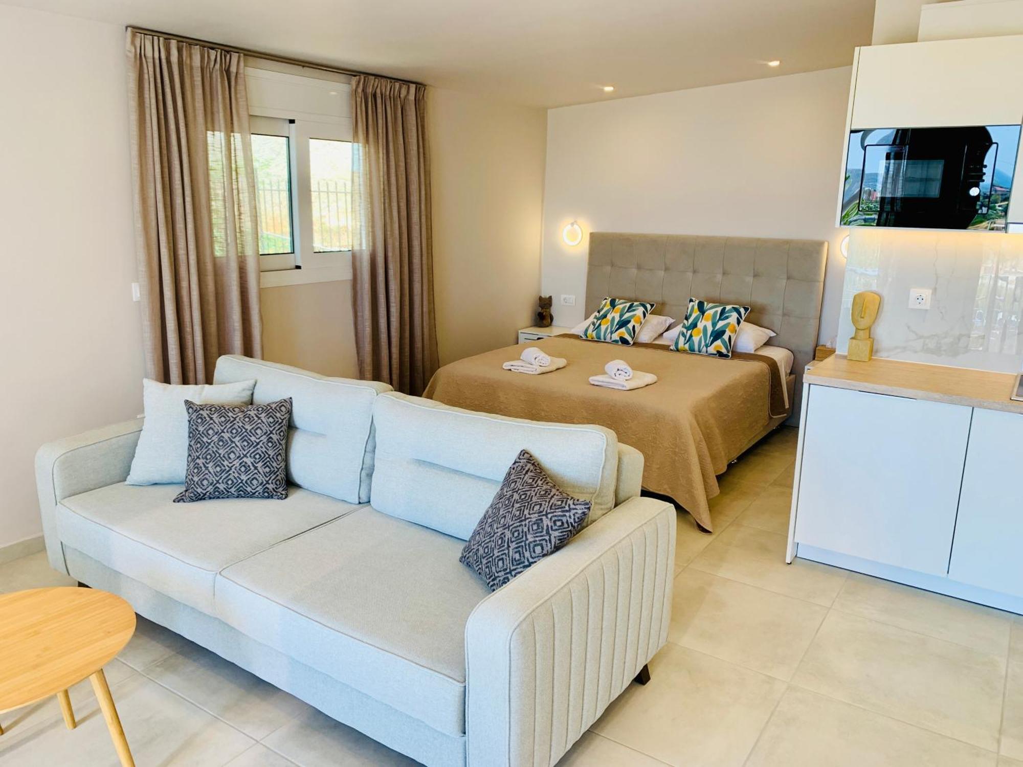 Thelfi Luxury Studio In Attica - Close To Varkiza Beach - Sea View Vári Kültér fotó
