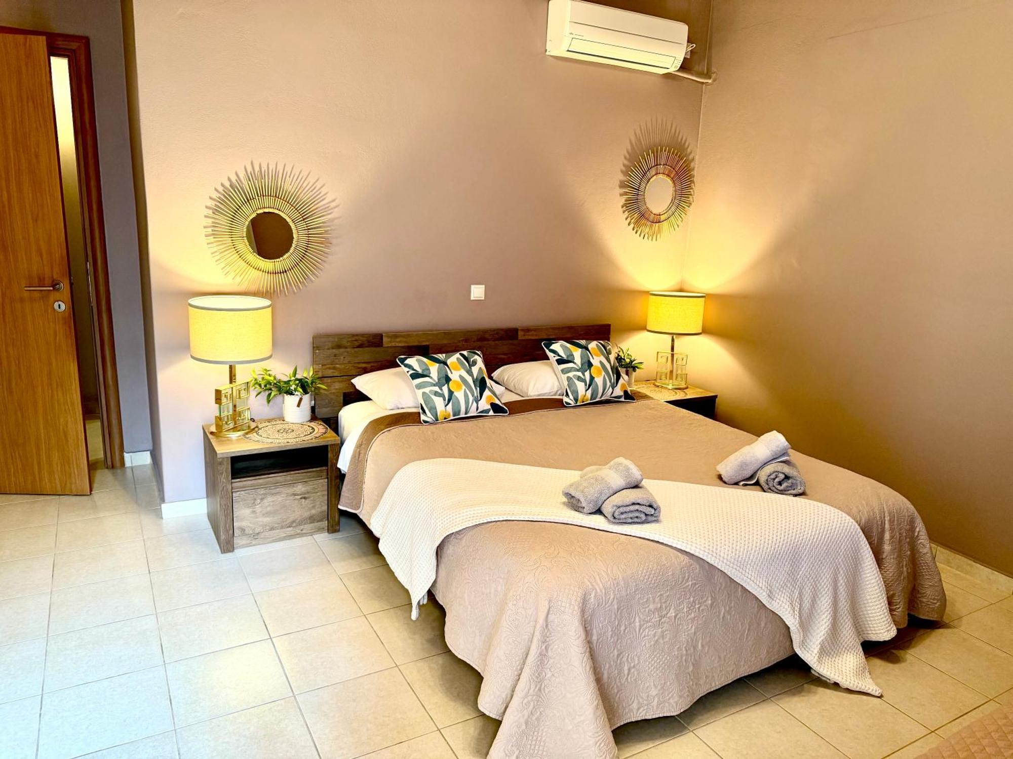 Thelfi Luxury Studio In Attica - Close To Varkiza Beach - Sea View Vári Kültér fotó