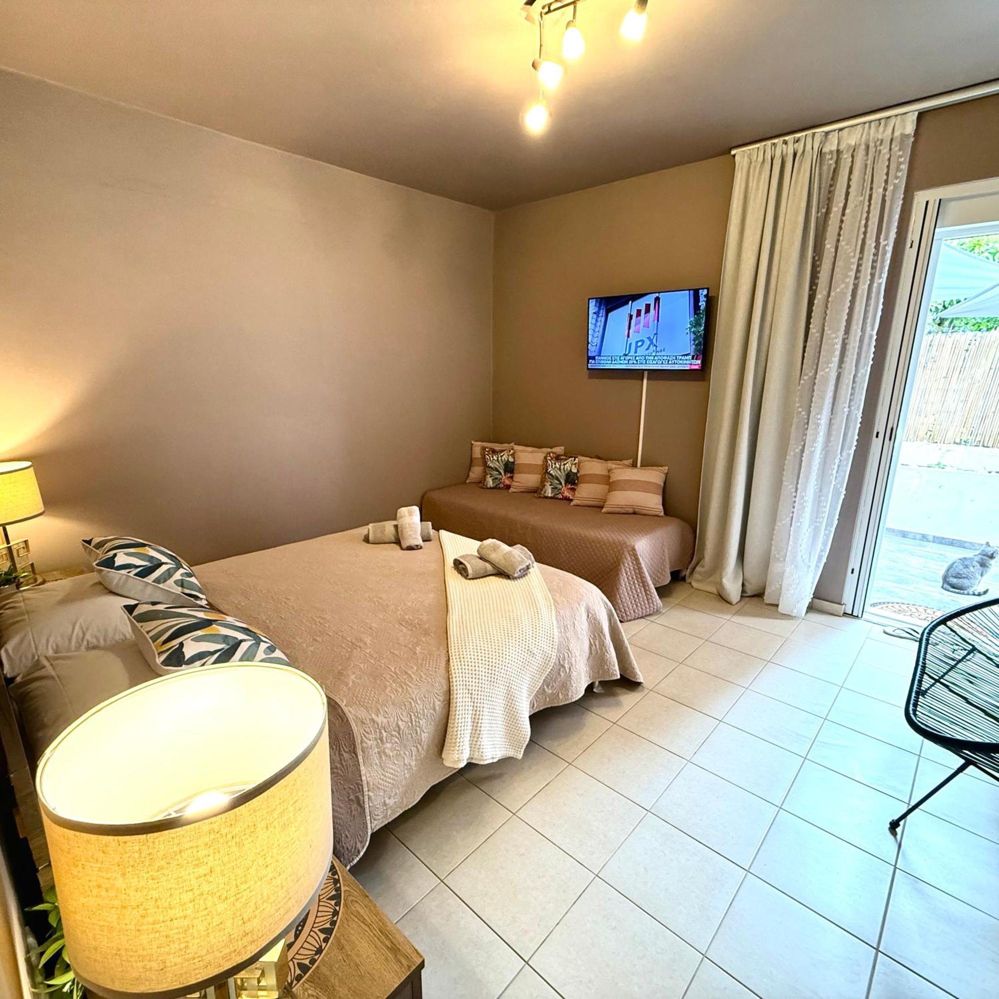 Thelfi Luxury Studio In Attica - Close To Varkiza Beach - Sea View Vári Kültér fotó